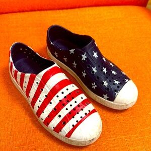 Amazing pair of Native - rare color and lots of wear left.